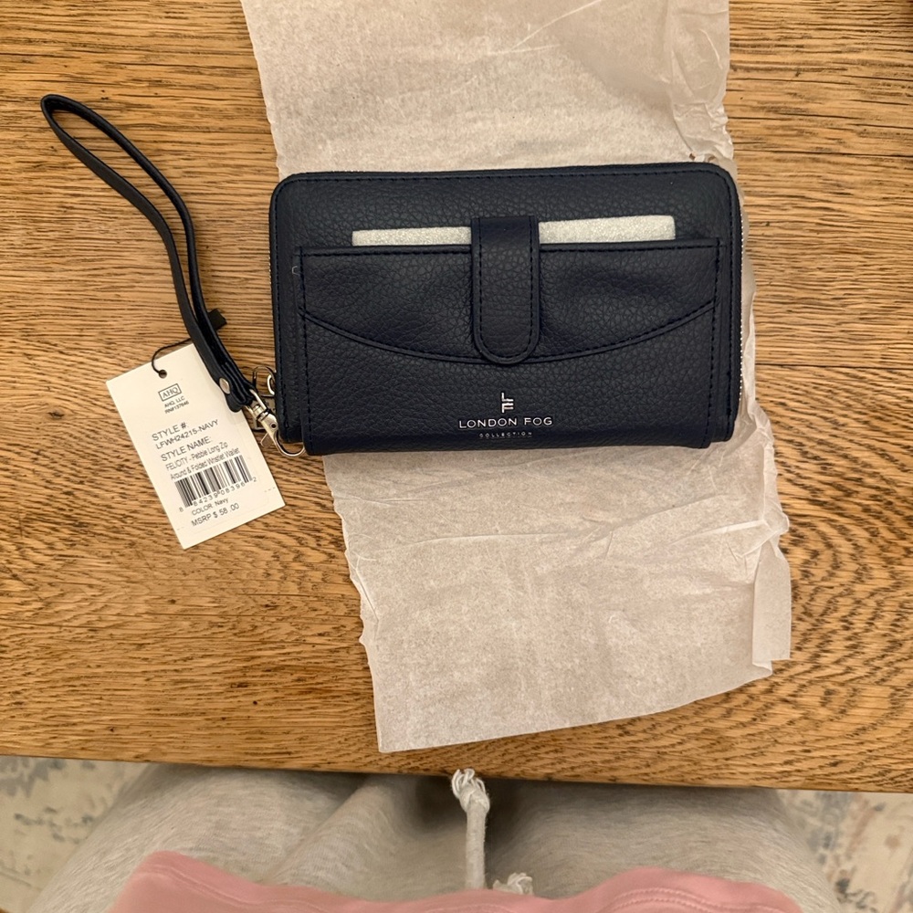 London Fog Navy Wristlet Wallet